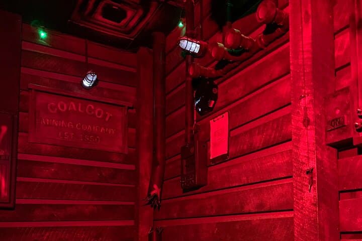 Trapped Below: Underground Escape Room Adventure in San Antonio photo 6
