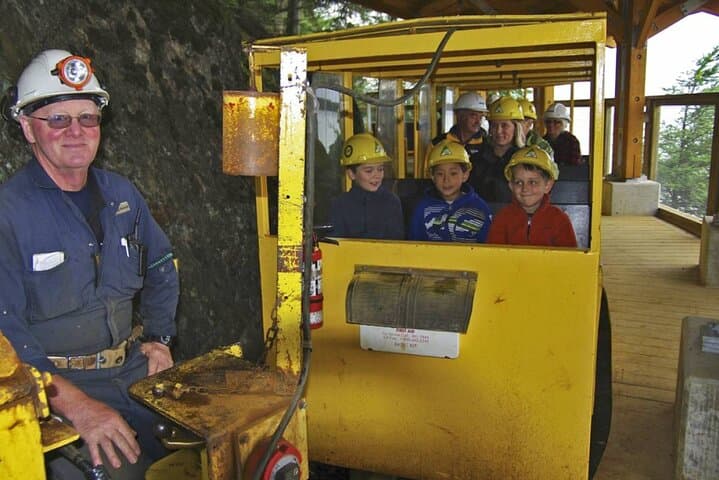 Sea-to-Sky Family Day: Squamish, Porteau Cove & Britannia Mine Private Tour photo 3