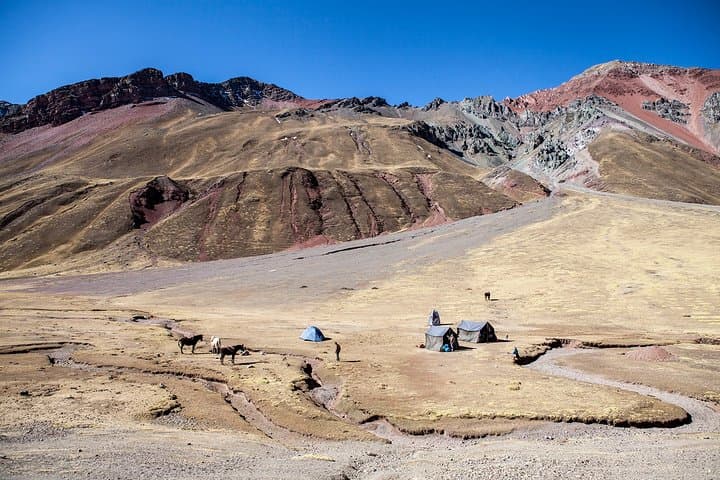 Full-Day Vinicunca Hike (Rainbow Mountain) — Cusco's 7-Color Trek photo 2