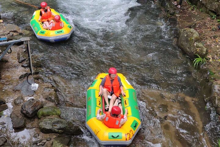 Yangshuo Longjing River Drifting: Half-Day Xingping Rafting Adventure photo 3