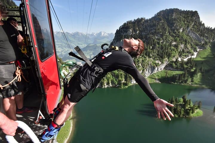 Leap Into the Alps: Stockhorn Gondola Bungy Near Interlaken photo 2