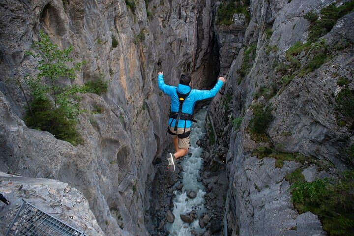 Grindelwald Canyon Swing from Interlaken: 90-Meter Jump over the Lütschine photo 5