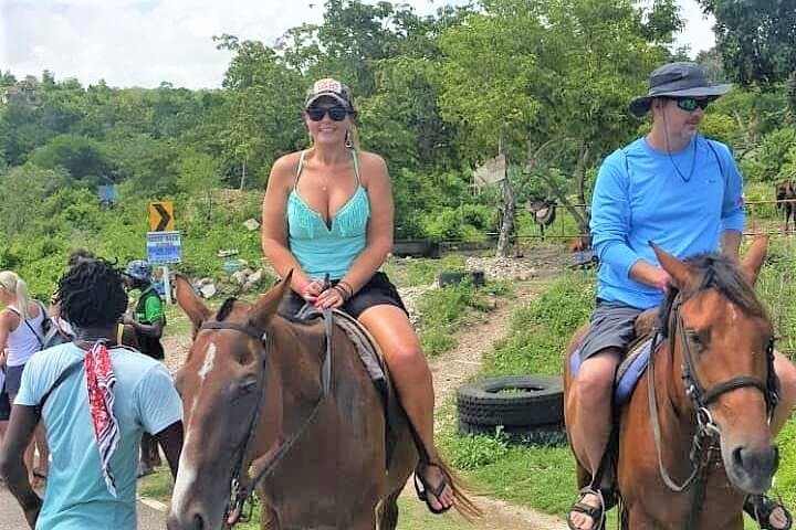 Montego Bay Horseback Riding and Beach Swim to Mammee Bay photo 1