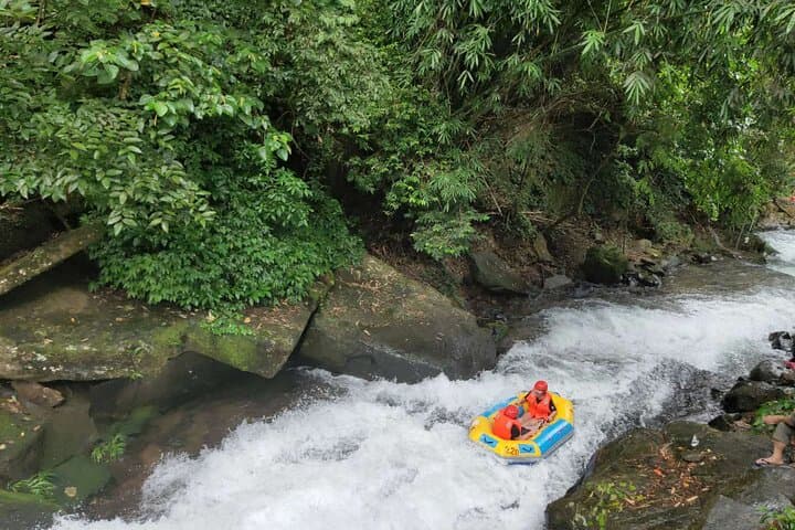 Yangshuo Longjing River Drifting: Half-Day Xingping Rafting Adventure photo 6