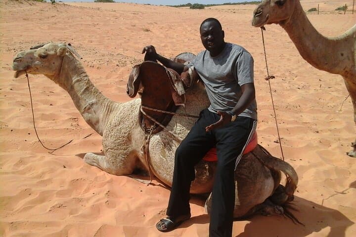 Private 2-Day Dakar Desert Trip: Pink Lake, Lompoul & Touba