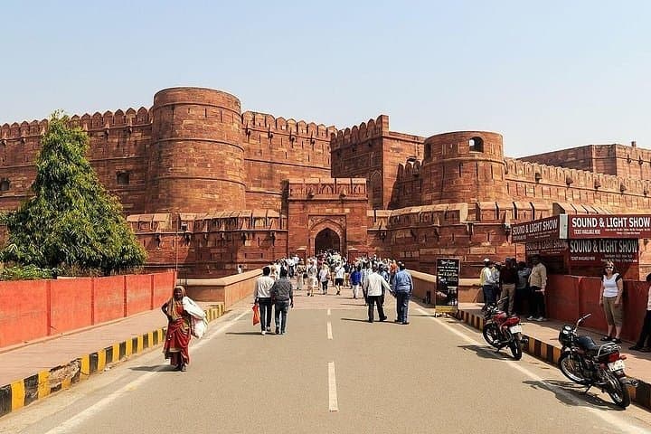 Regal Rajasthan: 12-Day Heritage Immersion Across Forts, Lakes & Desert photo 2