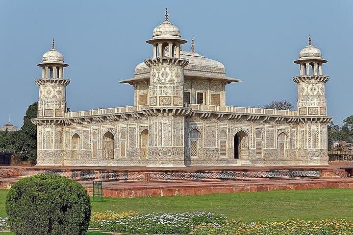 Full-Day Express Train to Agra: Taj Mahal, Agra Fort & Mehtab Bagh from New Delhi photo 4