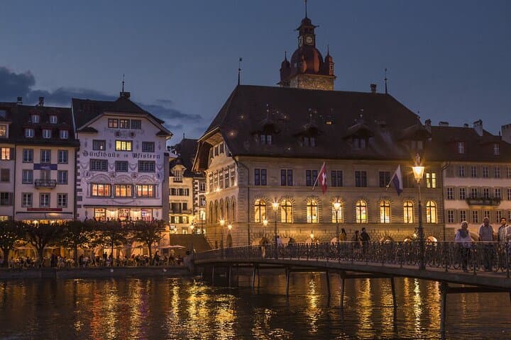 Lucerne Walking Tour & Alpine Cheese Tasting — Chapel Bridge, Old Town and Local Flavors photo 2