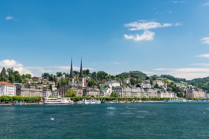 Lucerne Walking Tour and Beer Tasting: Chapel Bridge, Lion Monument & Eichhof Brewery photo 4