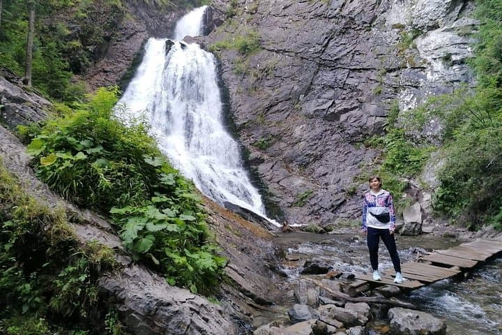 Summit Vladeasa: Day Hike from Cluj to Vf. Vladeasa and Bride's Waterfall