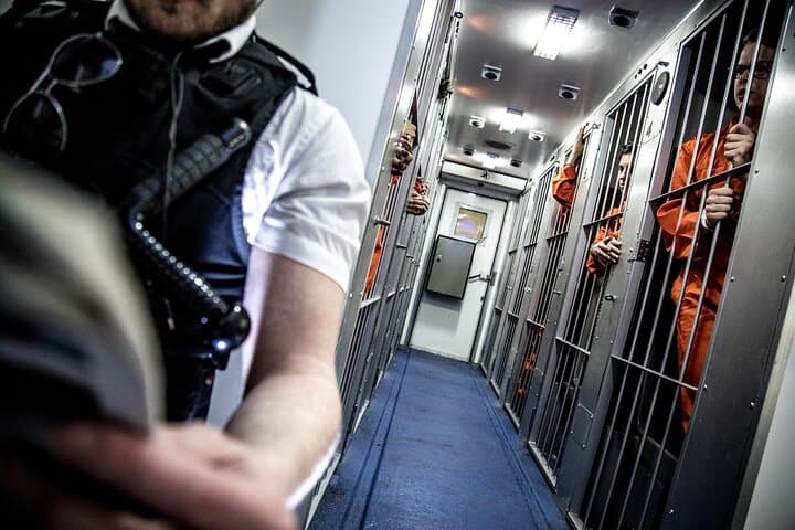 Prison Van Escape: Immersive 60-Minute Breakout in London photo 2