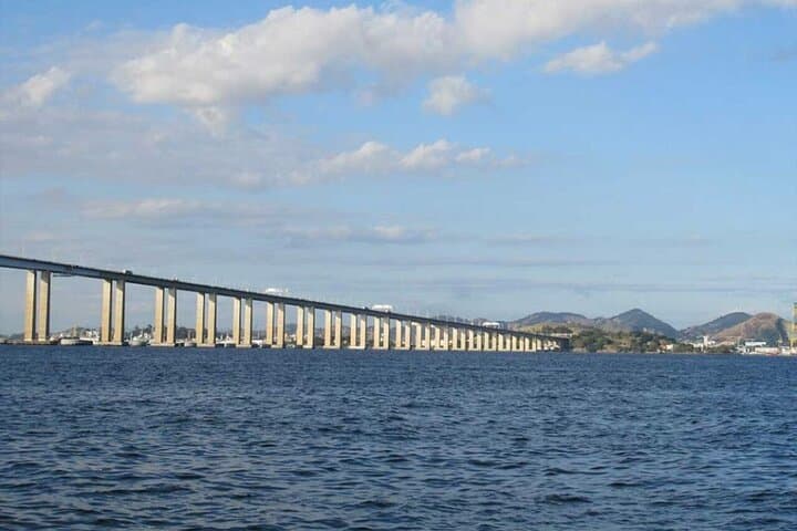 Guanabara Bay Catamaran Tour: Panoramic Boat Cruise from Rio with Hotel Transfer photo 4