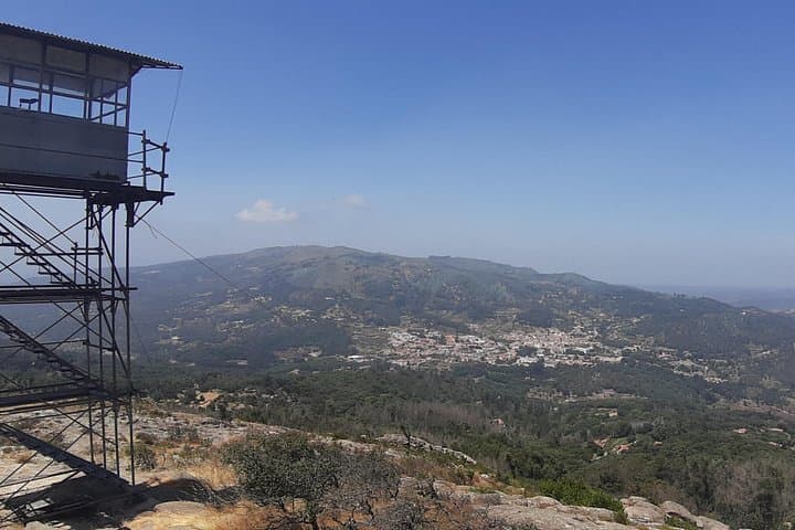 4-Hour Serra de Monchique Adventure: Fóia Peak, Monchique Village & Tasting