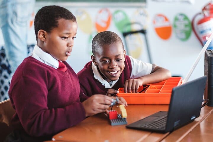 STEM Workshop with Kids in Langa, Cape Town — Community-Led Learning Experience photo 2