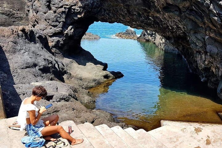 Private Jeep Tour to Madeira's West: Natural Pools, Waterfalls & Sea Cliffs photo 2