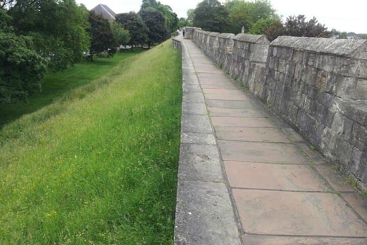 Private Walking Tour of York Walls: A Personalized Historic Walk photo 5