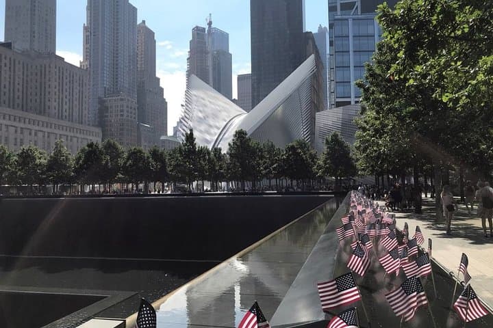 Ground Zero Walking Tour: World Trade Center 9/11 Memorial Experience photo 4