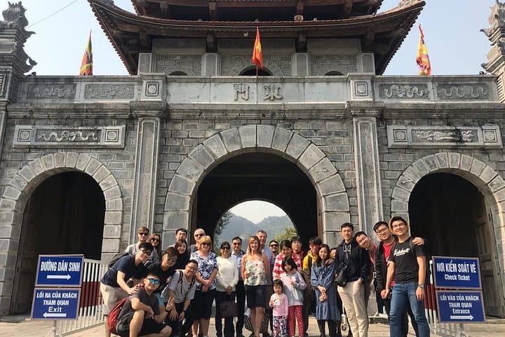 Hoa Lu & Tam Coc Day Trip: Sampan Boat Ride and Bicycle Through Ninh Binh Rice Fields photo 4
