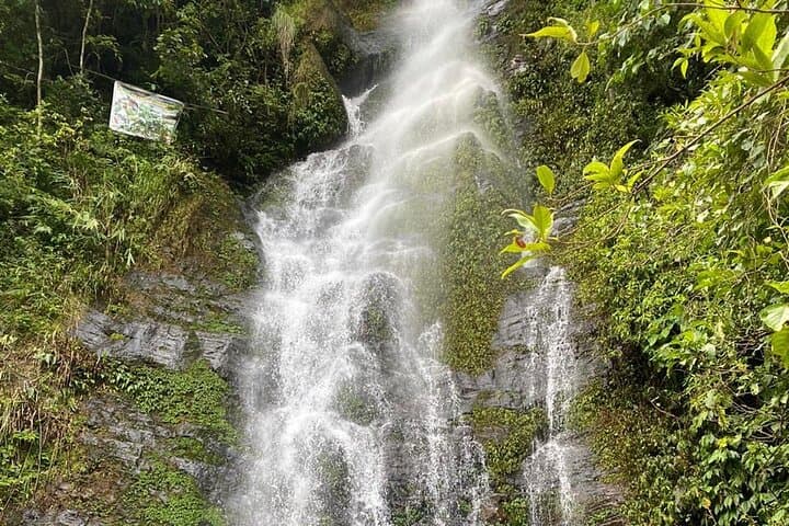 Royal Twins Waterfall & Begnas Lake: Easy Day Hike from Pokhara