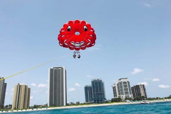 Parasailing Palm Beach: Riviera Beach Ocean Parasail Rides photo 6