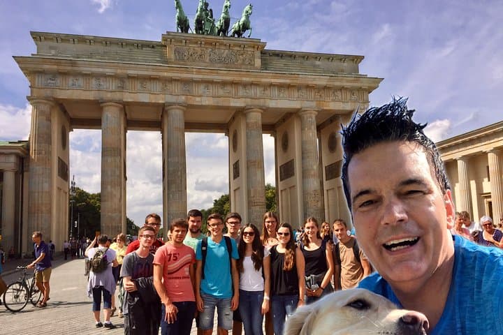 Private Berlin Taxi Tour: East & West History & Architecture (3–4h) photo 1