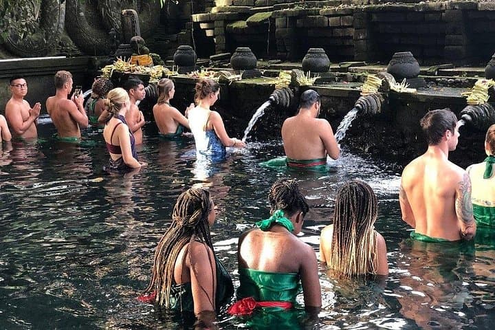 Exclusive Bali Driver Experience: East Bali Lempuyang, Tirta Gangga & Virgin Beach photo 3