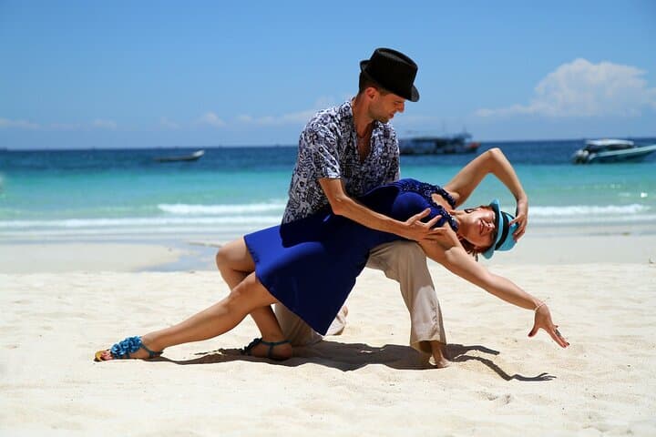 Puerto Morelos Salsa & Bachata: 1-Hour Caribbean Dance Lesson for Beginners photo 3
