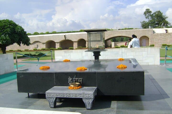 Full-Day Delhi: Old & New City Highlights Tour photo 4