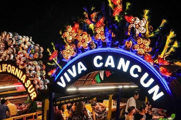 Xoximilco Night Trajinera Experience — Mexican Folklore & Boat Party near Cancun photo 4