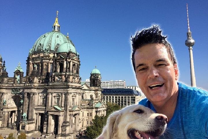 Private Taxi Tour of Berlin City East — 2–3h History & Architecture Drive