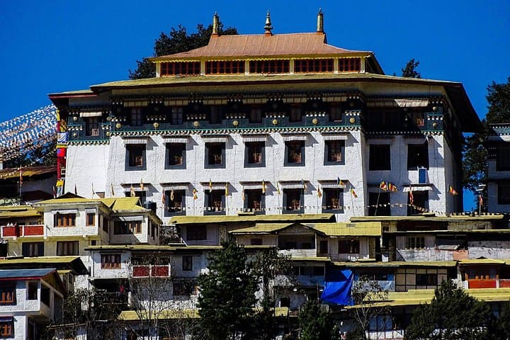 Tawang Day Tour: Sela Pass, Madhuri Lake & Monasteries by Car photo 4