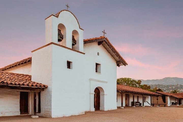 Santa Barbara Scavenger Hunt: Explore Courthouse, La Arcada & Waterfront photo 5