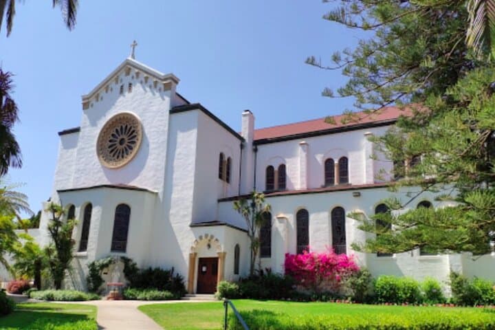 Santa Barbara Scavenger Hunt: Explore Courthouse, La Arcada & Waterfront photo 6