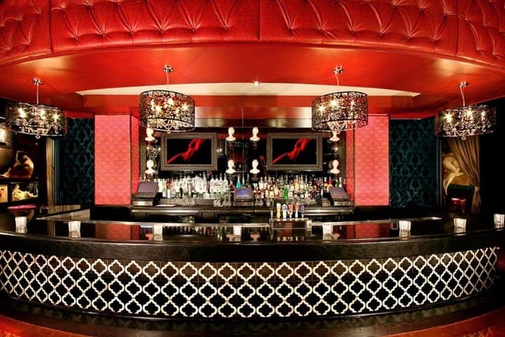 Self-Guided San Diego Bar Crawl: Epic Scavenger Hunt in the Gaslamp photo 4