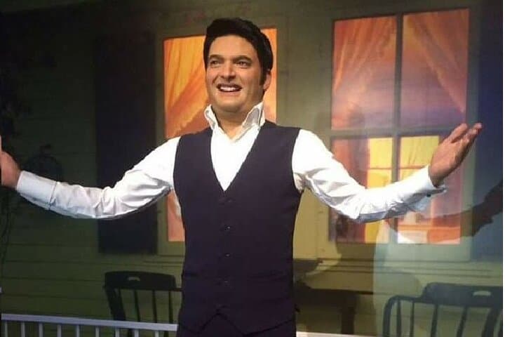 Private Old Delhi Tour with Madame Tussauds — Rickshaw Ride, Raj Ghat & Wax Figures photo 3