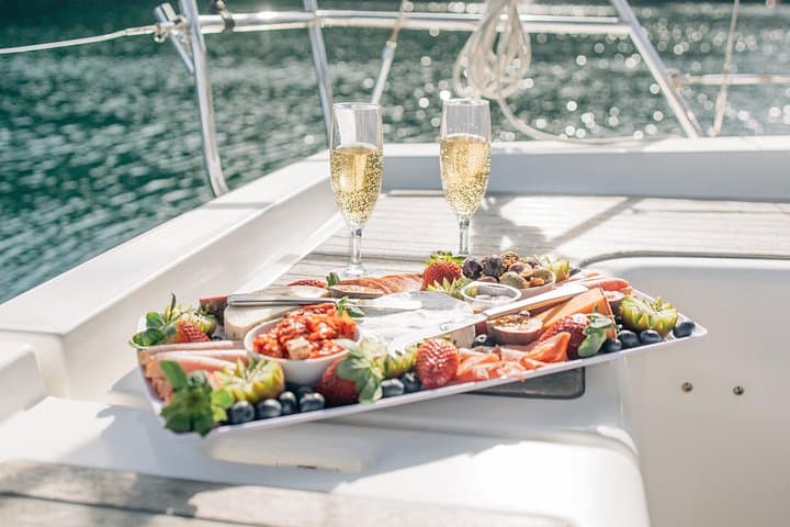 Overnight Private Yacht Stay at Palm Beach — Sleep on a Beneteau on Pittwater photo 3
