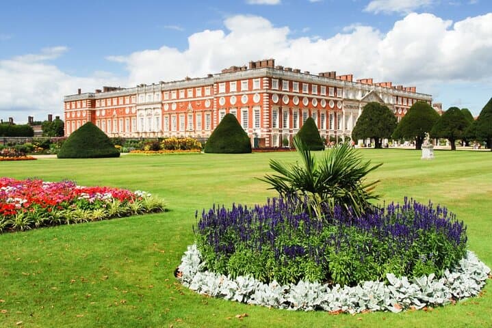 Private Car Tour: Hampton Court Palace & Windsor Castle Day Trip from London photo 4