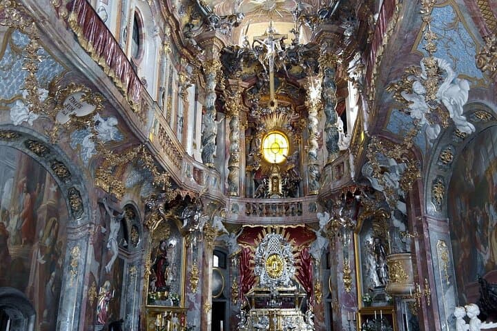Munich Private Walking Tour: Top 5 Churches of Old Town photo 6