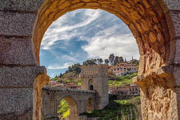 Toledo Day Trip from Madrid: Historic Walking Tour & Tagus Zipline photo 5