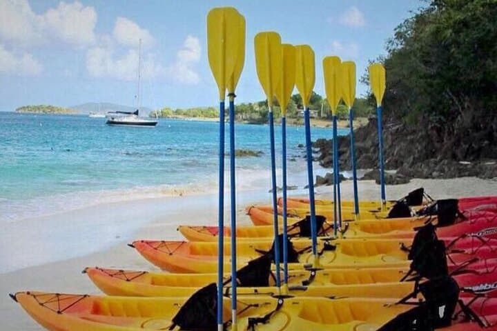 Paddle Cruz Bay: Rent a Kayak in St. John for Easy Island Exploration photo 4