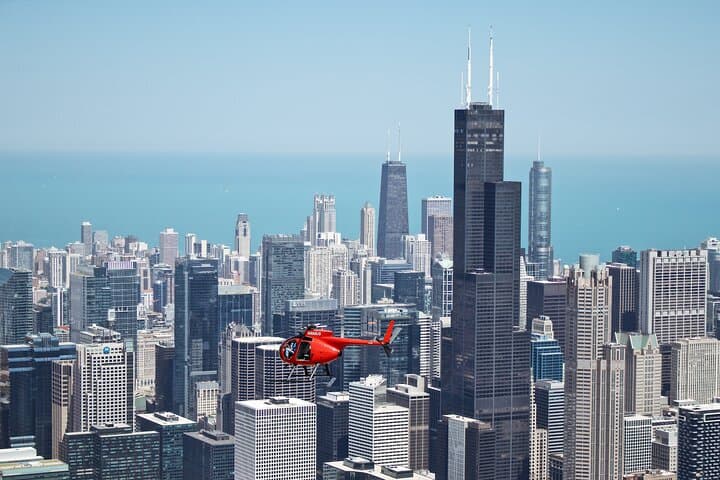 Chicago Skyline Helicopter Tour — Private 45-Minute Aerial Flight from Schaumburg photo 3