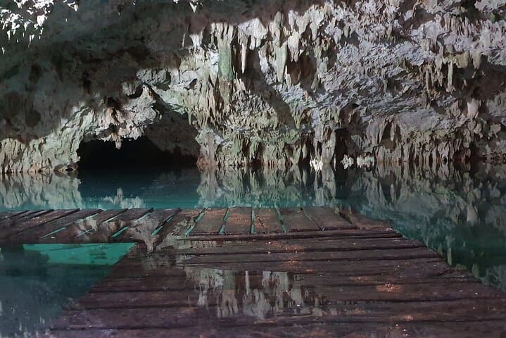 Private Cenote Cavern Snorkel—Dream Underground World near Playa del Carmen photo 3