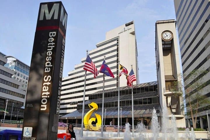 Bethesda Scavenger Hunt: The Fine (Art) Life Self-Guided City Adventure photo 4