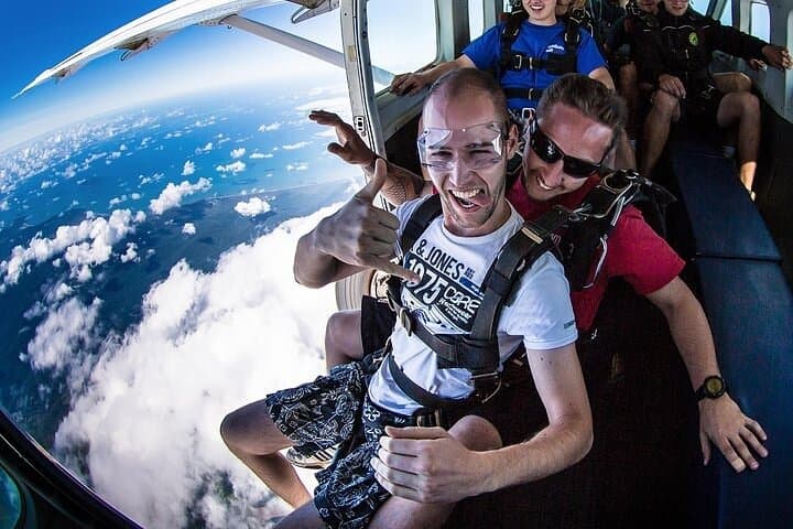 Byron Bay Tandem Skydive — 15,000-Foot Freefall Over Cape Byron photo 6
