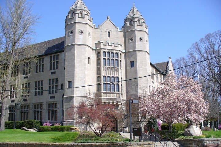 Roaming the Rust Belt: Youngstown Scavenger Hunt Guide photo 5