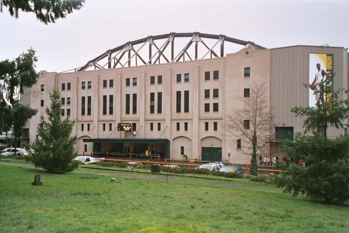 Eugene Campus Scavenger Hunt — Waddle Around Campus Self-Guided Adventure photo 6