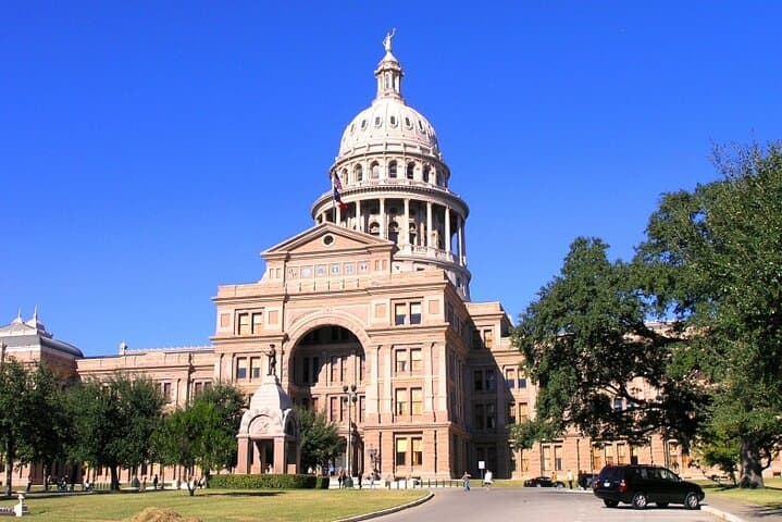 Austin Capitol Scavenger Hunt: Discover Downtown Gems with Let’s Roam photo 3