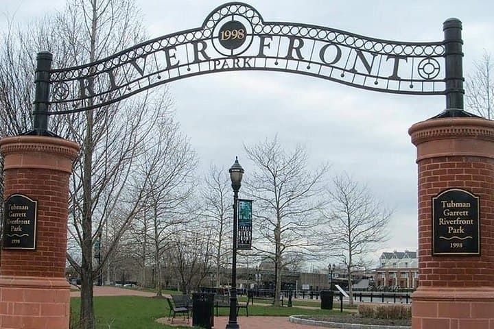 Wilmington Scavenger Hunt: Self-Guided Let's Roam Adventure in Downtown Wilmington photo 4