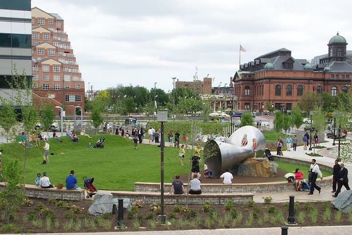 Baltimore Inner Harbor Scavenger Hunt: Self-Guided App Adventure photo 4