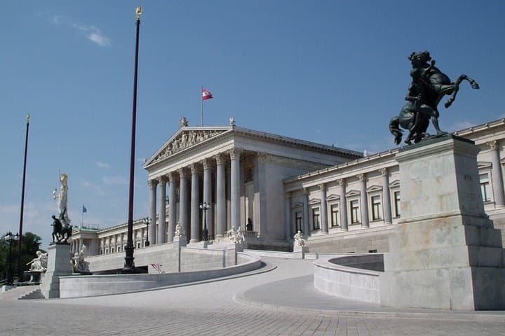 Vienna Scavenger Hunt — Innere Stadt Self-Guided Adventure photo 5